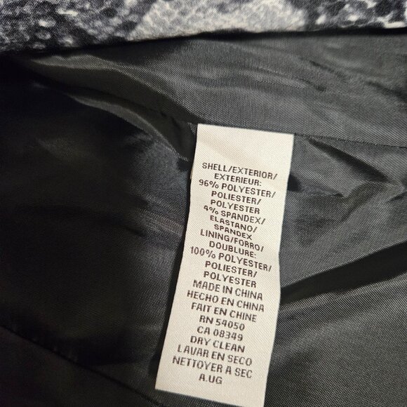 Jacket and skirt - snake skin print - Picture 11 of 11